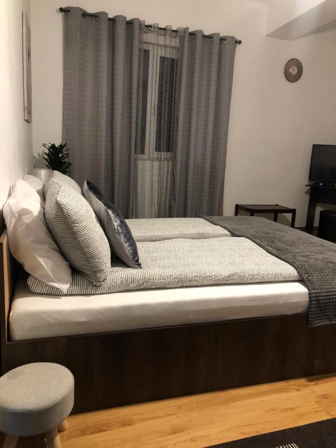 Apartament Basak 2 Lägenhet Deva Exteriör bild